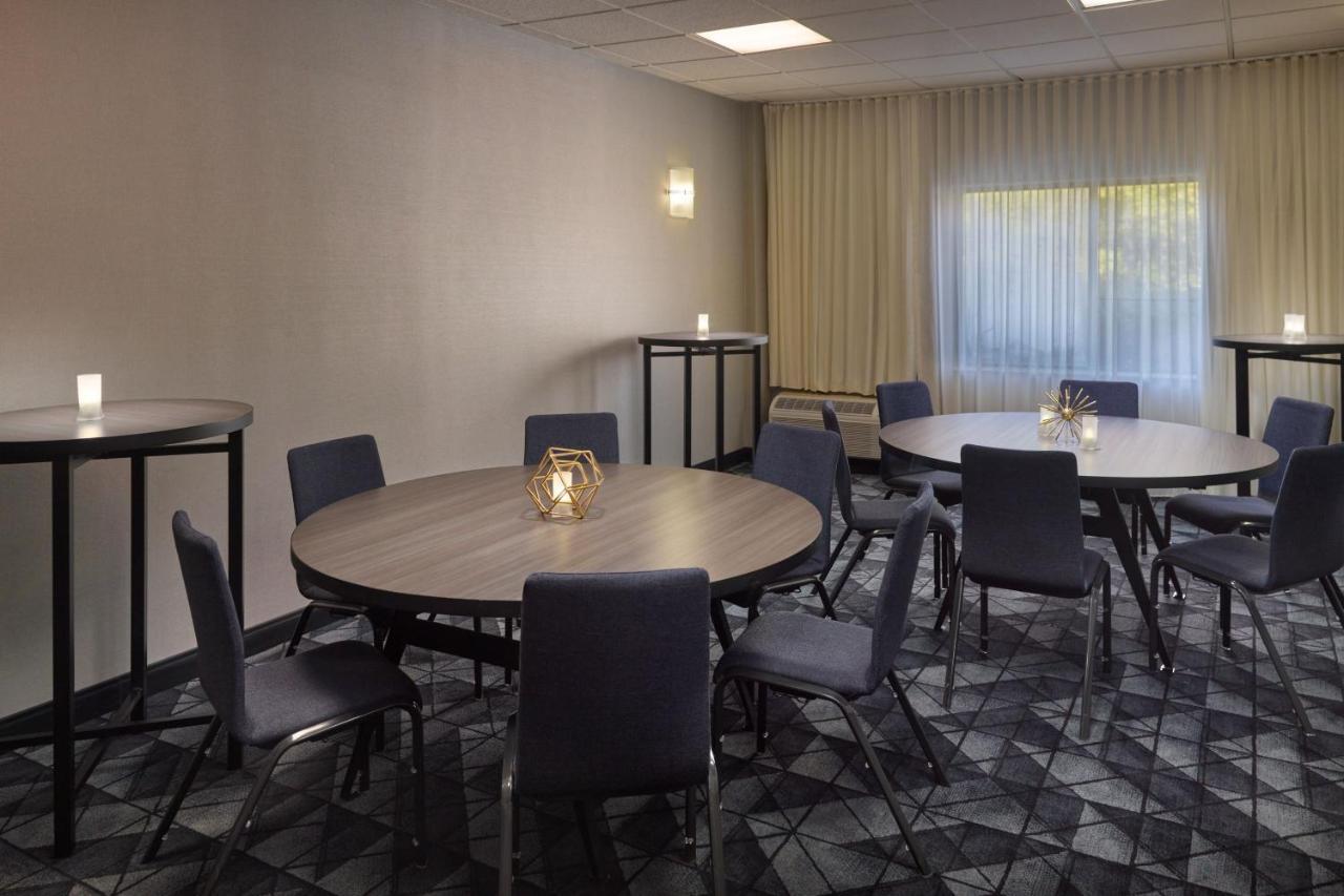 Courtyard By Marriott Atlanta Alpharetta Otel Dış mekan fotoğraf