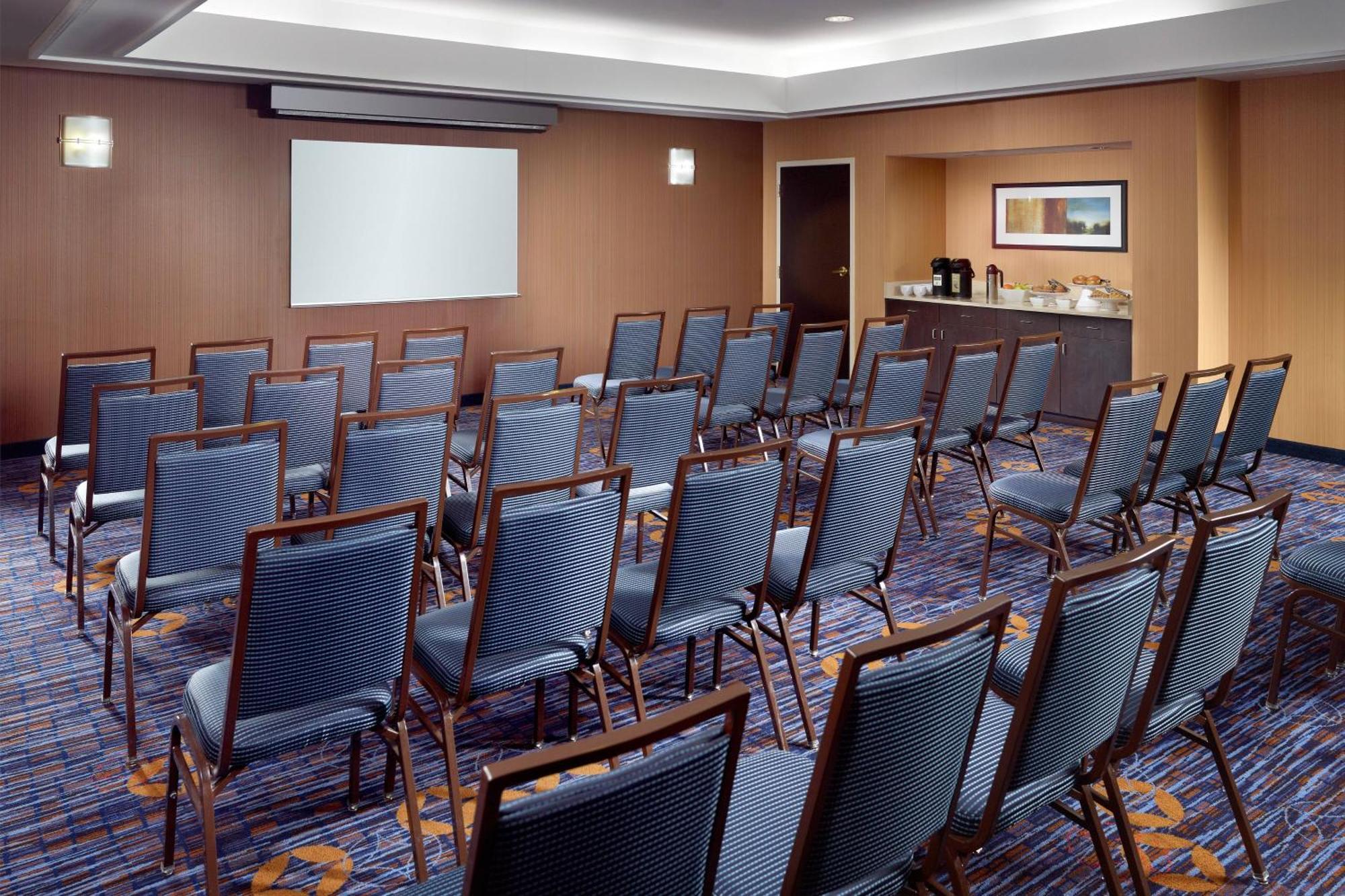 Courtyard By Marriott Atlanta Alpharetta Otel Dış mekan fotoğraf